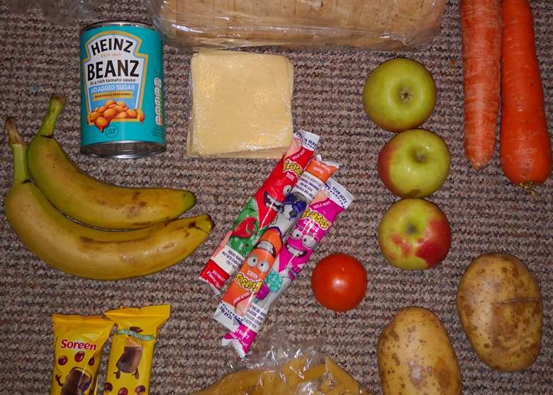 The school food parcel posted on Twitter on 11 January