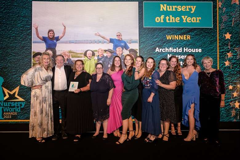 Winner of Nursery of the Year 2023, Archfield House, Bristol with awards host Paul Whitehouse and judge Helen Moylett (far right)