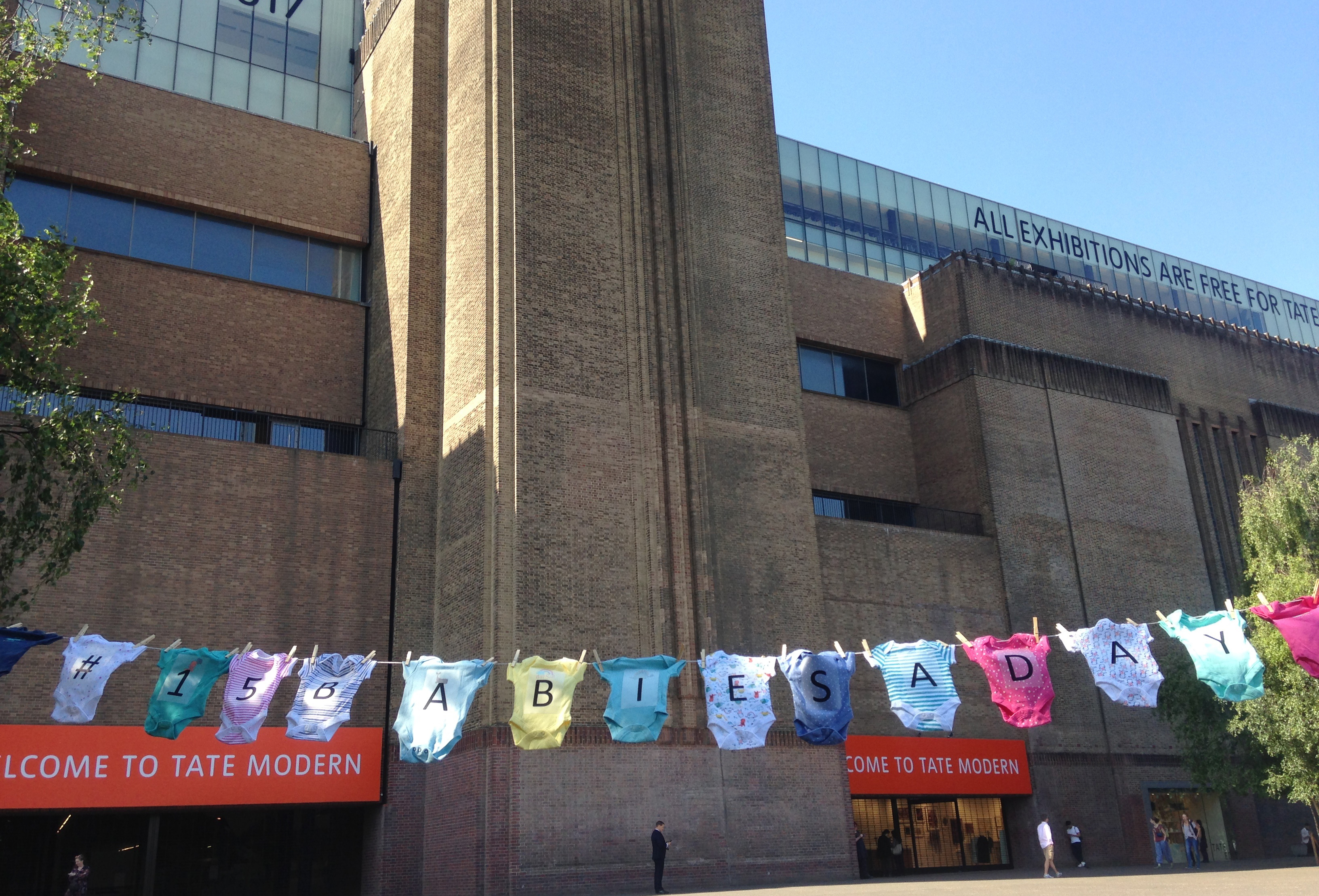 tate-modern-washing-line-picture.jpg