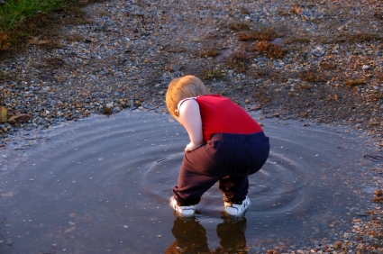 boyplayinginpuddle.jpg