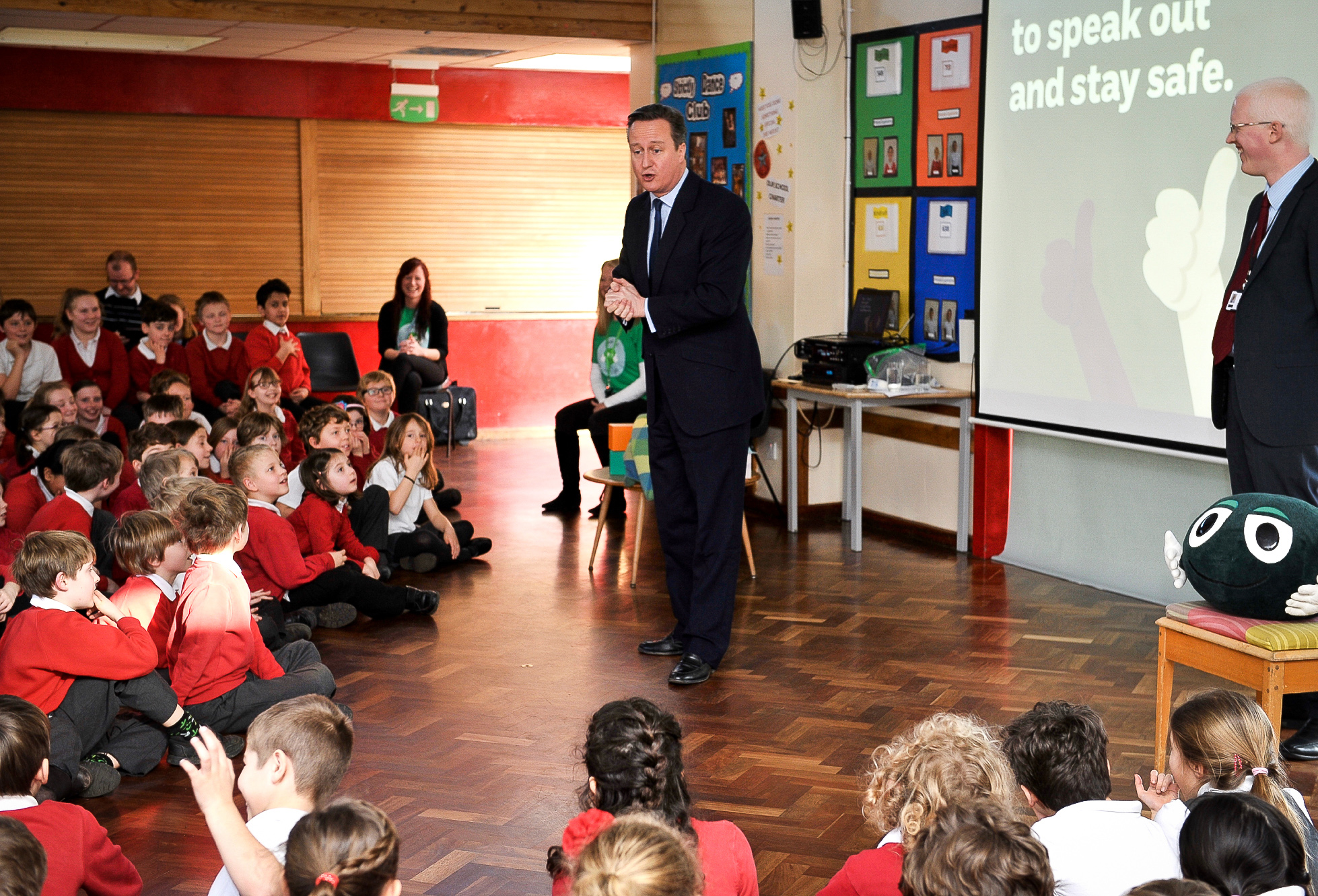 david-cameron-nspcc-visit.jpg