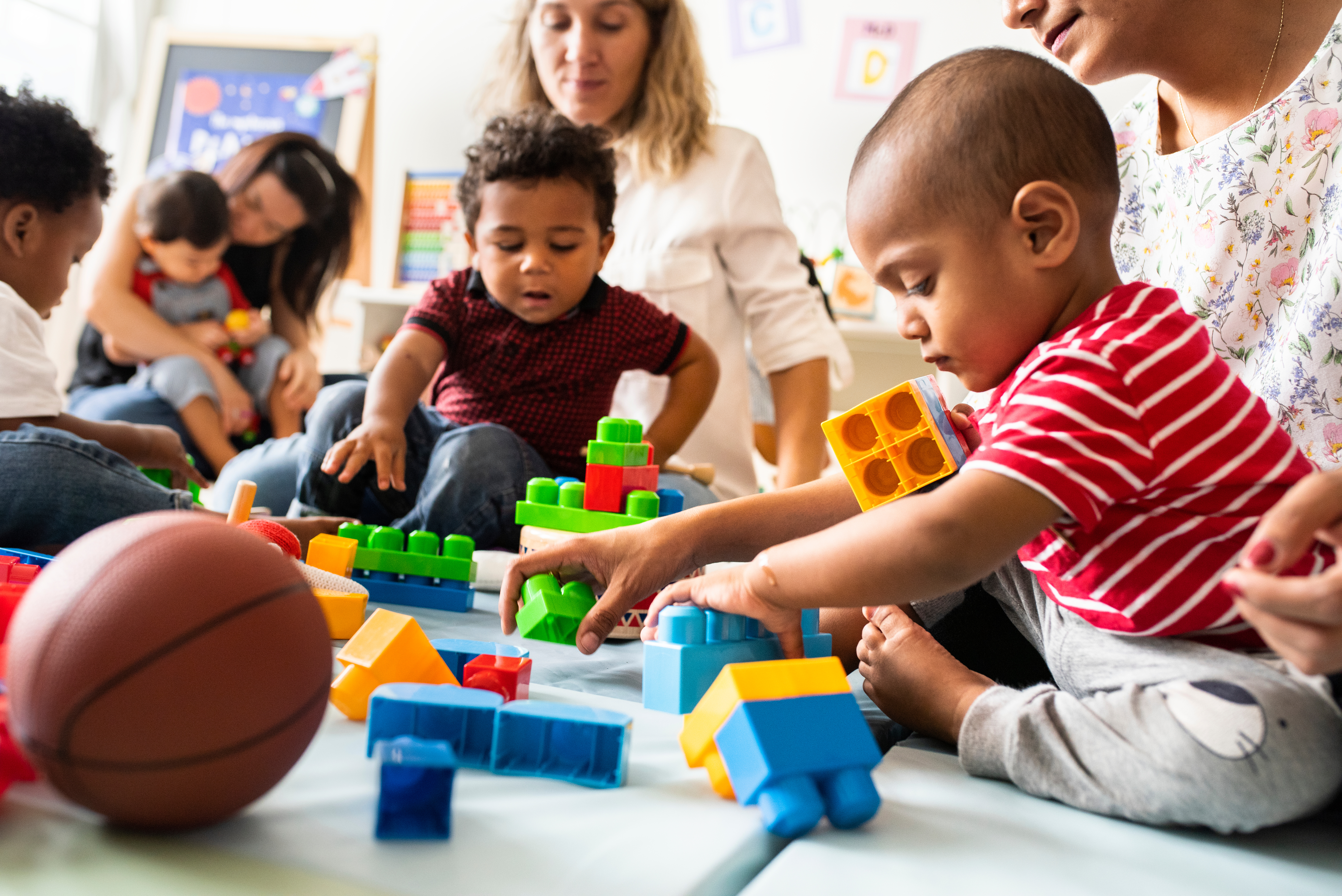 adobestock_249958765-_children-playing-with-toys.jpeg