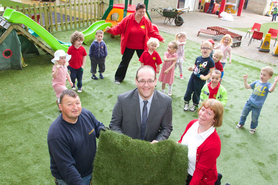 grass-news-l-r-david-bell-of-dj-garden-landscapes-nick-bisicker-sales-manager-of-grass-direct-linda-watts-manager-of-playday.jpg