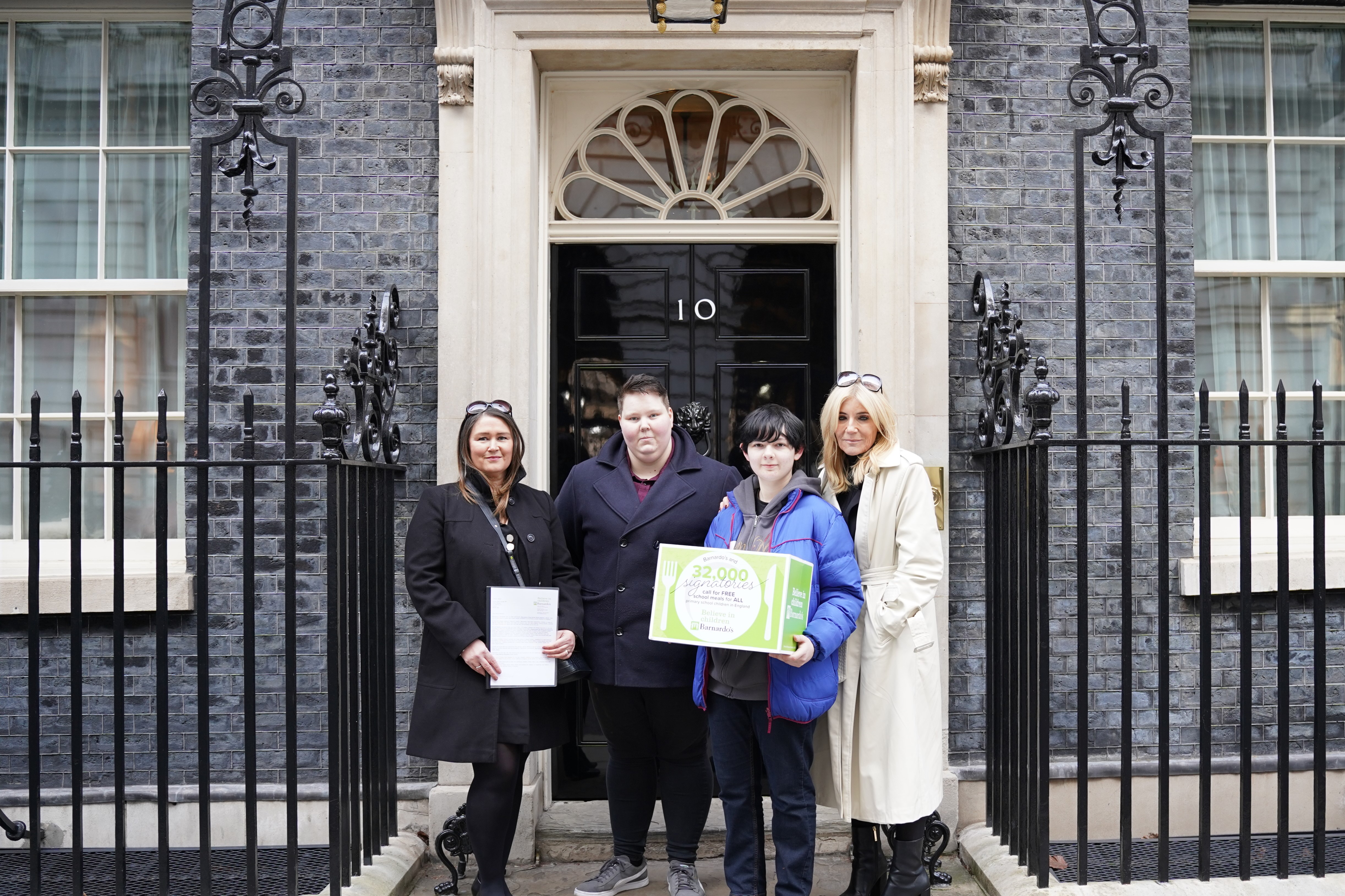 barnardo-s-free-school-meals-petition-hand-in-2.jpg